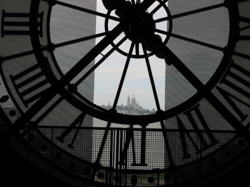 Immagine con orologio, numeri, lancette, chiesa, romani, ore, controluce, campanile