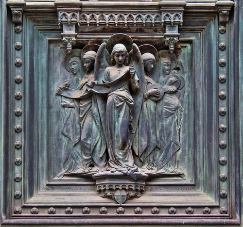 Immagine con angeli, angelo, ali, formella, bassorilievo, verde, bronzo, marmo, rilievo, statue, aureola, scultura, chiesa
