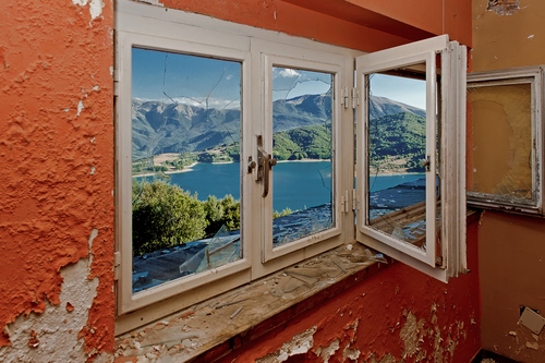 Immagine con finestra, lago, montagne, panorama, montagna, vetri, muro, aperta