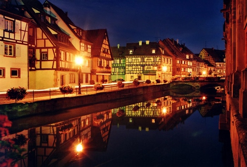 Immagine con riflessi, ponte, notturno, fiume, canale, luci, case, acqua, notte, lampioni, riflesso