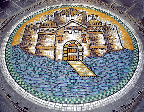 Immagine con mosaico, castello, cerchio, tessere, mare, pavimento, azzurro, colori, chiesa