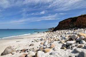 nuvole, mare, spiaggia, cielo, sabbia, sassi, azzurro, pietre, acqua, ciottoli, bianco, costa, onde, riva