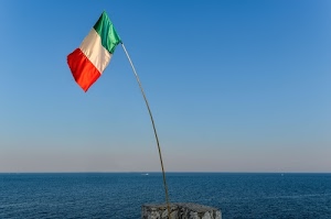 rosso, verde, bianco, mare, bandiera, cielo, azzurro, asta, tricolore, blu, acqua, orizzonte, italia