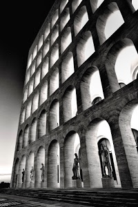 archi, statue, palazzo, roma, bianconero, notte, luci, cielo, eur, nero, bianco, gradini, scale, sculture, scalini, notturno