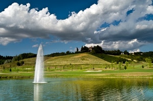 acqua, nuvole, lago, alberi, cielo, collina, zampillo, fontana, verde, riflessi, bianco