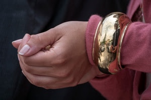 mani, bracciale, rosa, oro, unghie, dita, maglia, dorato, donna, riflesso, unghia, vestito, braccialetto, riflessi