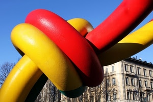 giallo, rosso, nodo, scultura, tubi, monumento, alberi, milano, bicolore