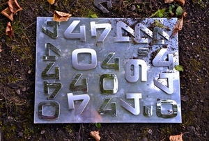 numeri, foglie, metallo, targa, terra, quattro, zero, argento, terreno