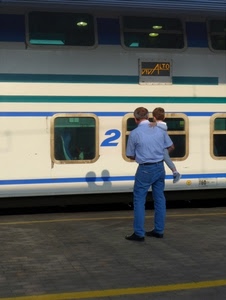 treno, bambino, due, vagone, stazione, finestrini