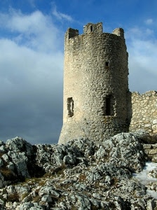 torre, rocce, merli, nuvole, finestre, pietre, medioevo, rudere, cielo