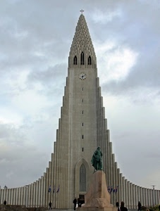 statua, campanile, chiesa, orologio, monumento, croce, nuvole, moderno