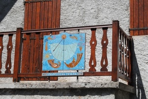meridiana, balcone, legno, porta, azzurro, gnomone, ringhiera, finestra, orologio