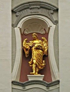 nicchia, angelo, ali, oro, statua, piedistallo, arco, scultura, dorato, conchiglia