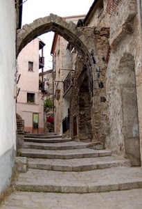 arco, finestre, case, gradini, scalini, vicolo, scalinata, pietra, porte, scorcio, strada, archi, paese, borgo, balcone