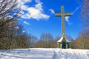 croce, neve, alberi, inverno, cielo, nuvole, chiesetta, chiesa, bosco