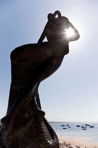 mare, barche, controluce, statua, sole, acqua, spiaggia, cielo, silhouette, azzurro, raggi, monumento, scultura, sabbia