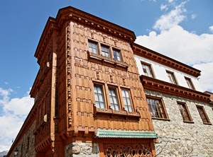 finestre, palazzo, nuvole, cielo, vetri, decorazioni, marrone, facciata