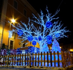 albero, luci, blu, natale, luminarie, staccionata, azzurro, notte, rami