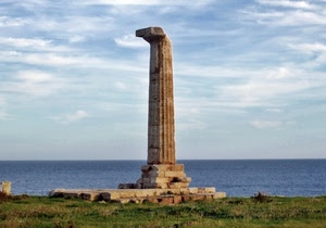 mare, colonna, cielo, prato, nuvole, rudere, rovine