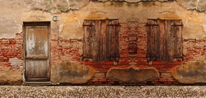 porta, mattoni, finestre, legno, persiane, muro, tre, casa, finestra, due, abbandono