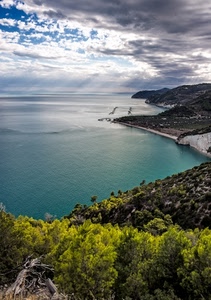 mare, nuvole, cielo, costa, alberi, acqua, verde, panorama, boschi, cespugli