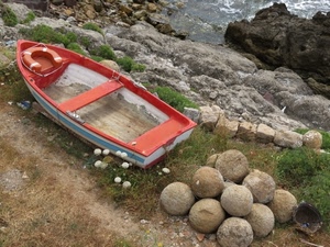 barca, mare, scogli, rosso, sfere, palle, acqua, sassi, rocce, salvagente, fiori