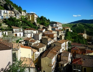 case, tetti, borgo, panorama, montagna, verde, cielo, montagne, nuvole, paese, chiesa