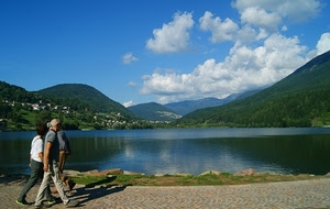montagne, nuvole, lago, passanti, acqua, persone, panorama, cielo