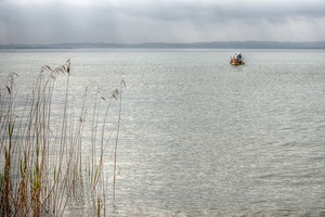barca, acqua, lago, nuvole, cielo, mare, pescatore, erba, canne, fili, panorama, piante