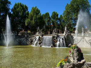 fontana, acqua, statue, alberi, zampilli, spruzzi, fiori, cascata