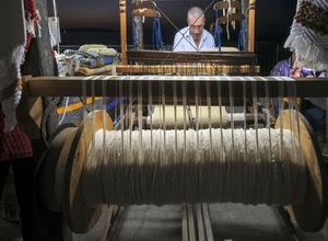 telaio, artigiano, fili, tessitore, lana, tappeti, uomo, filati, bianco