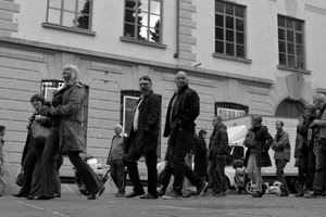 bianconero, finestre, passanti, persone, strada, gente, uomini, riflesso