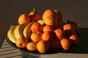 frutta, banane, arance, mandarini, tavolo, piatto, cibo, cesto, arancio