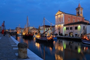 barche, canale, chiesa, luci, acqua, sera, riflessi, blu, notturno