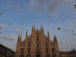 duomo, milano, palloncini, cielo, guglie, chiesa