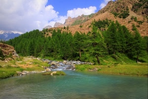 alberi, nuvole, montagna, montagne, verde, bosco, fiume, acqua, lago, cielo, torrente, rocce, prato, paesaggio