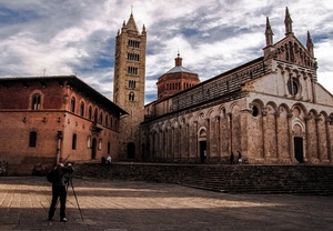 campanile, fotografo, chiesa, nuvole, cielo, piazza, finestre, duomo, cavalletto, colonne, cupola, fotografare, porta, scalinata, archi, treppiede