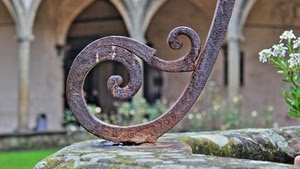 ruggine, ferro, colonne, fiore, spirale, metallo, pozzo, bianco, archi, chiostro, data, spirali, pietra, fiori