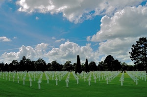 croci, nuvole, cimitero, alberi, prato, verde, cielo, erba, bianco, tombe, campo, guerra, prospettiva