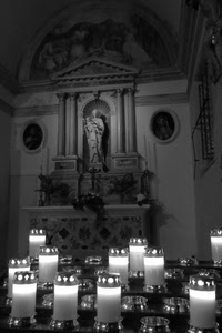 chiesa, bianconero, altare, lumini, devozione, ceri, statua, candele