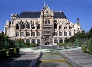 fontana, acqua, chiesa, archi, verde, rosone, cattedrale, palazzo, finestre