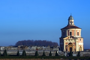 chiesa, alberi, cupola, cielo, siepe, viale, cipressi, arco, case