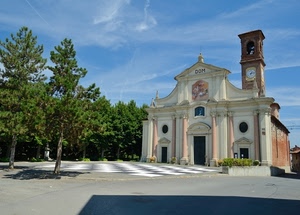 chiesa, campanile, alberi, piazza, orologio, facciata, cielo