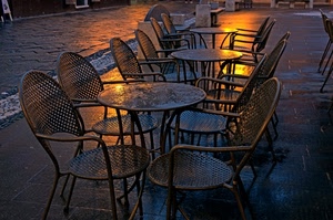 sedie, tavoli, tavolini, strada, tramonto, piazza, luce, ferro, controluce