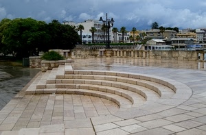 alberi, gradini, nuvole, scalini, scale, pioggia, cielo, piazza, case, maltempo, anfiteatro