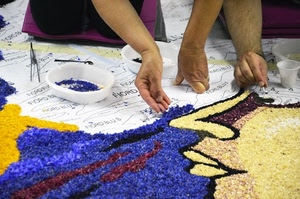 mani, petali, colori, giallo, blu, infiorata, naso, mosaico, dita, viola, tre, ciotola, ciotole, composizione, braccia